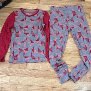 Smartwool 100% Merino Wool Base Layer Thermal Set Youth size medium RED Unisex